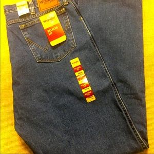 Men’s Wrangler Jean Size 38x34 NWT